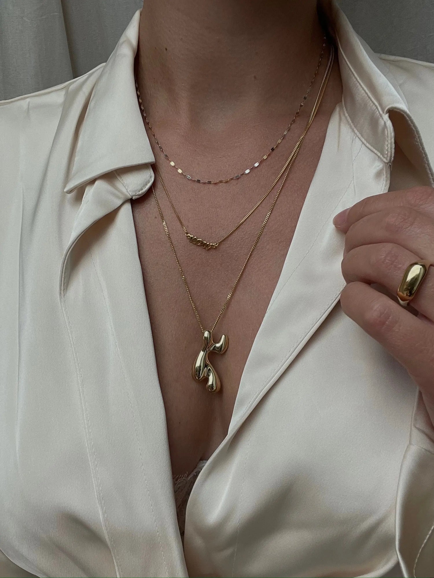 Kettenanhänger Carrie gold - noёmvri fashion label