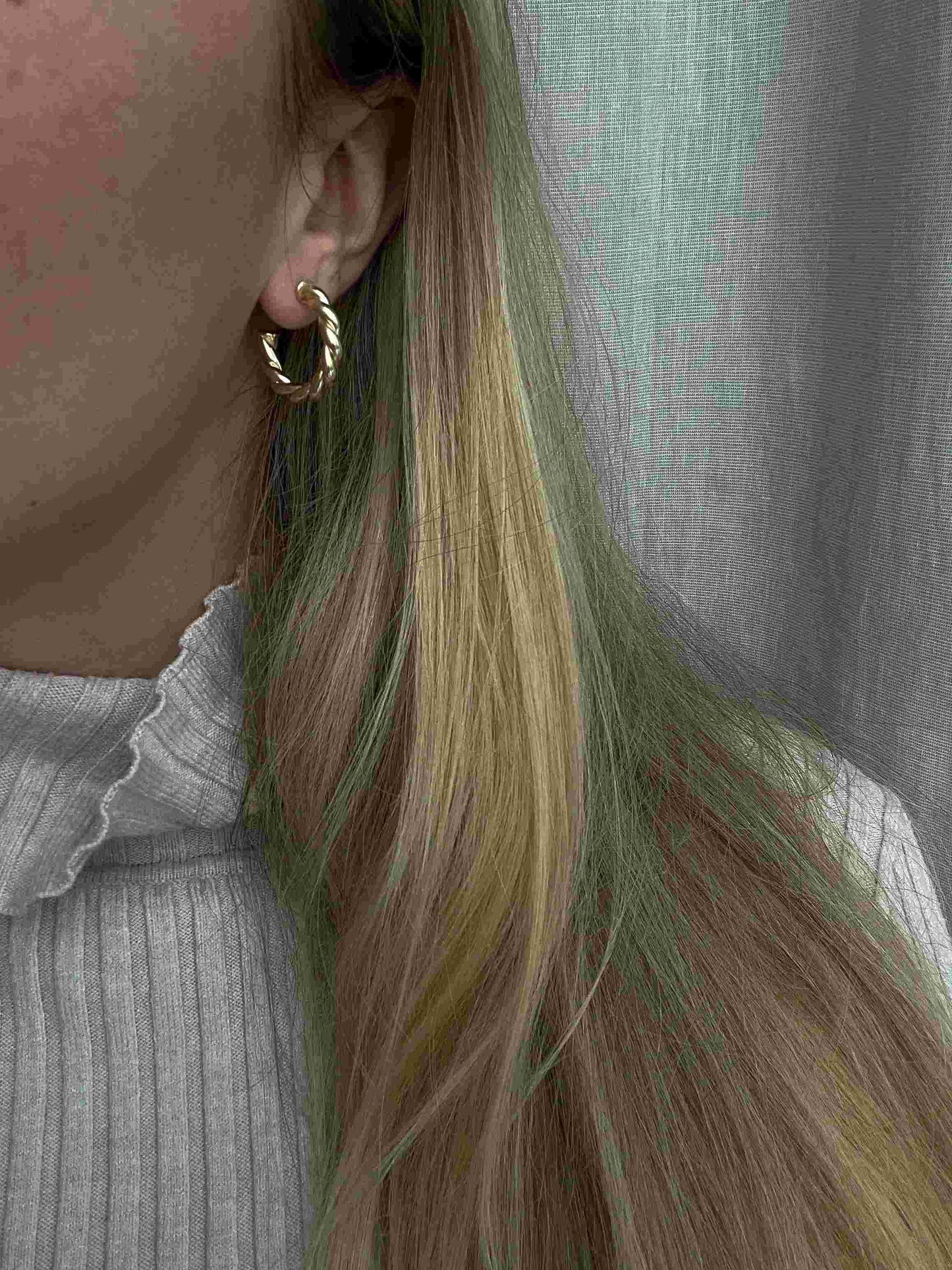 Mia Creolen gold small - noёmvri fashion label