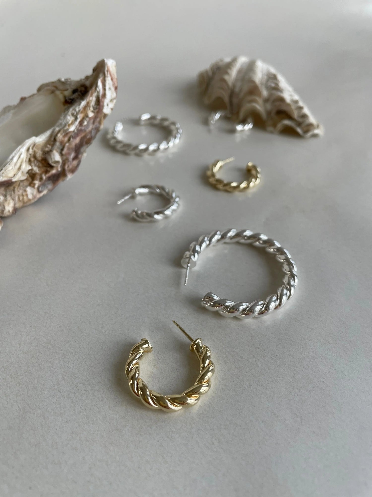 Mia Creolen gold small - noёmvri fashion label