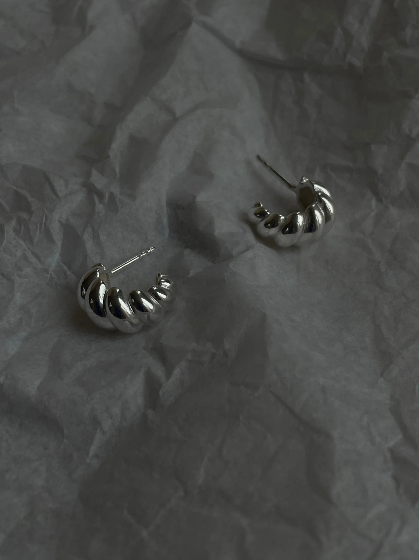Croissant Creolen silber - noёmvri fashion label