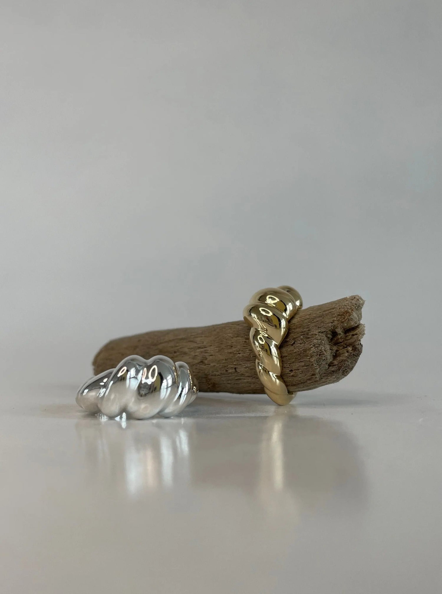 Croissant Ring asymmetrisch silber - schmuck - noёmvri fashion label