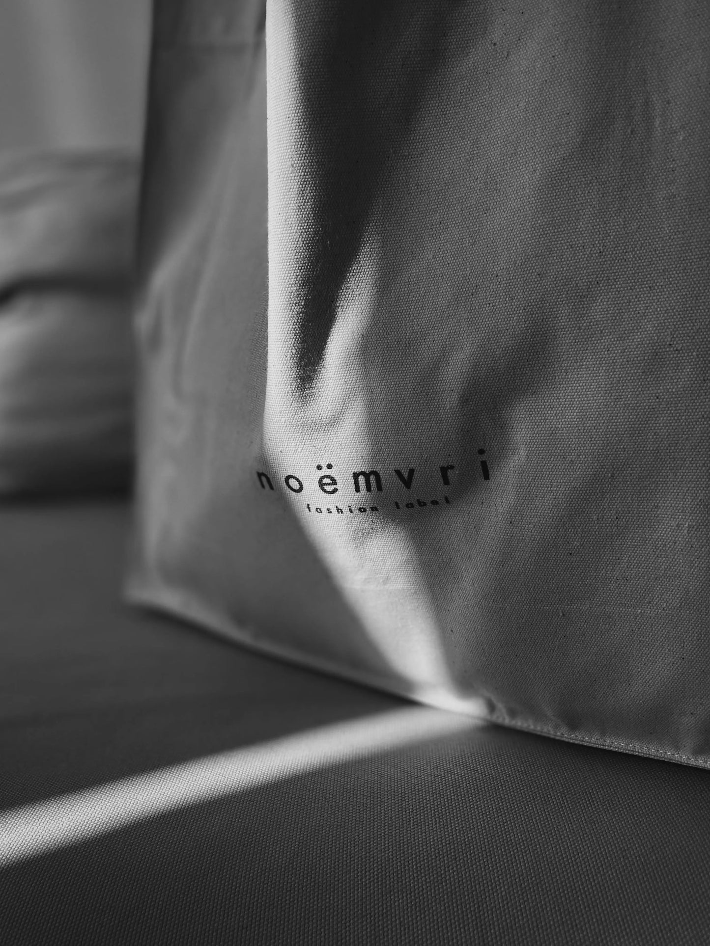 Noëmvri Tote Bag off white - noёmvri fashion label