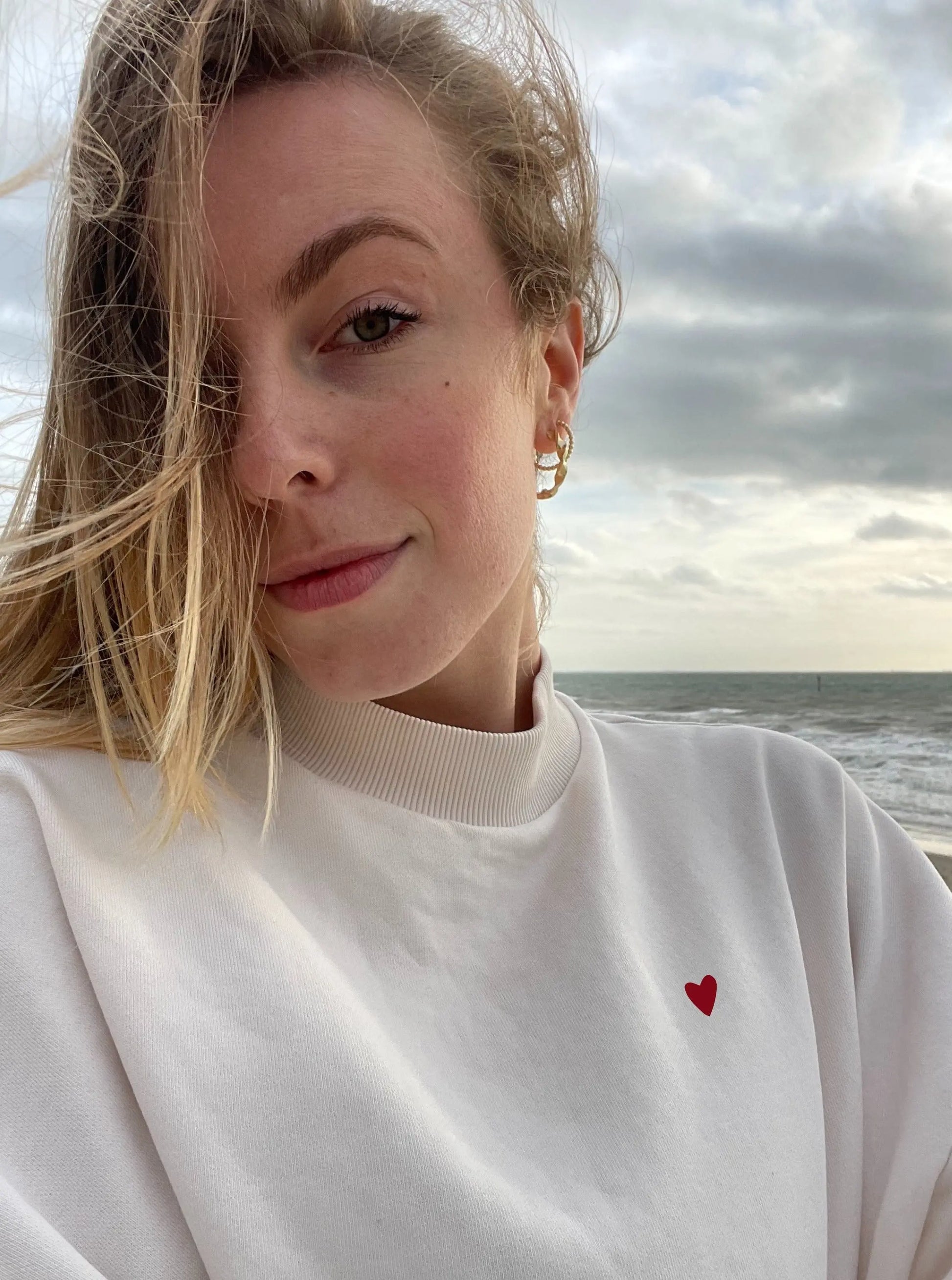 RED HEART - Sweatshirt - noёmvri fashion label