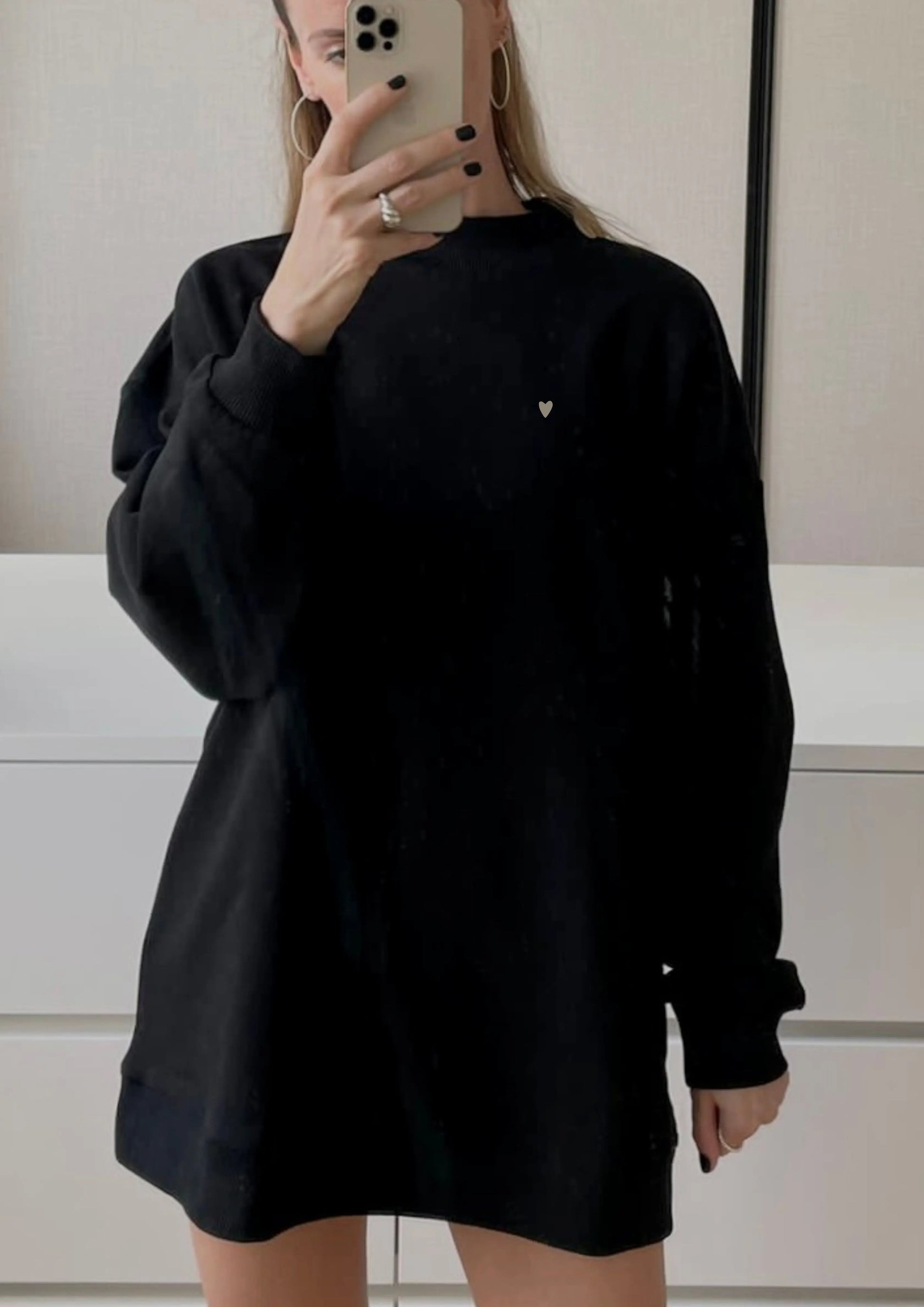 Sweatshirt black mit Herzchen - noёmvri fashion label