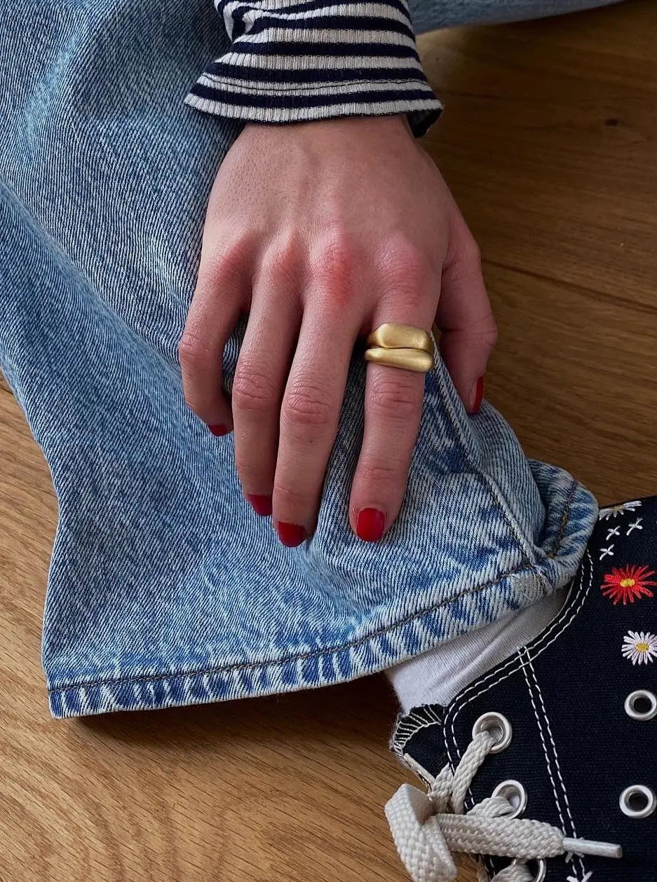 organischer Ring big gold matt - noёmvri fashion label