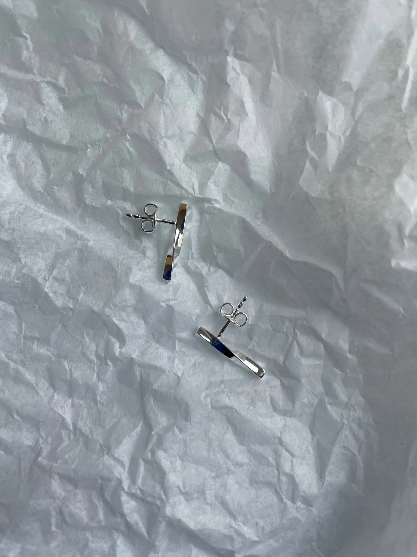 twisted Ohrstecker Hugo silber - noёmvri fashion label