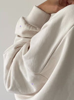 Load image into Gallery viewer, NEW oversized Sweatshirt white sand mit Herzchen
